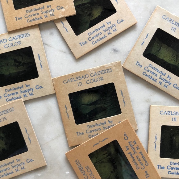 8 Vintage Carlsbad Cavern Color Slides in Box - Picture 5 of 7